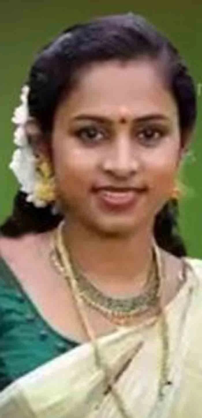 Woman found dead in house, Kannur, News, Dead, Hang Self, Complaint, Allegation, Police, Kerala