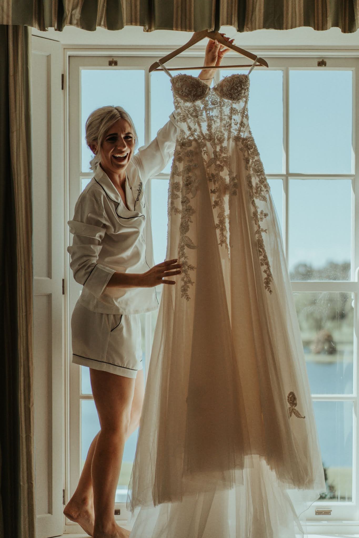 shannon stent photography stunning fraser gallop estate bridal gowns venue floral design