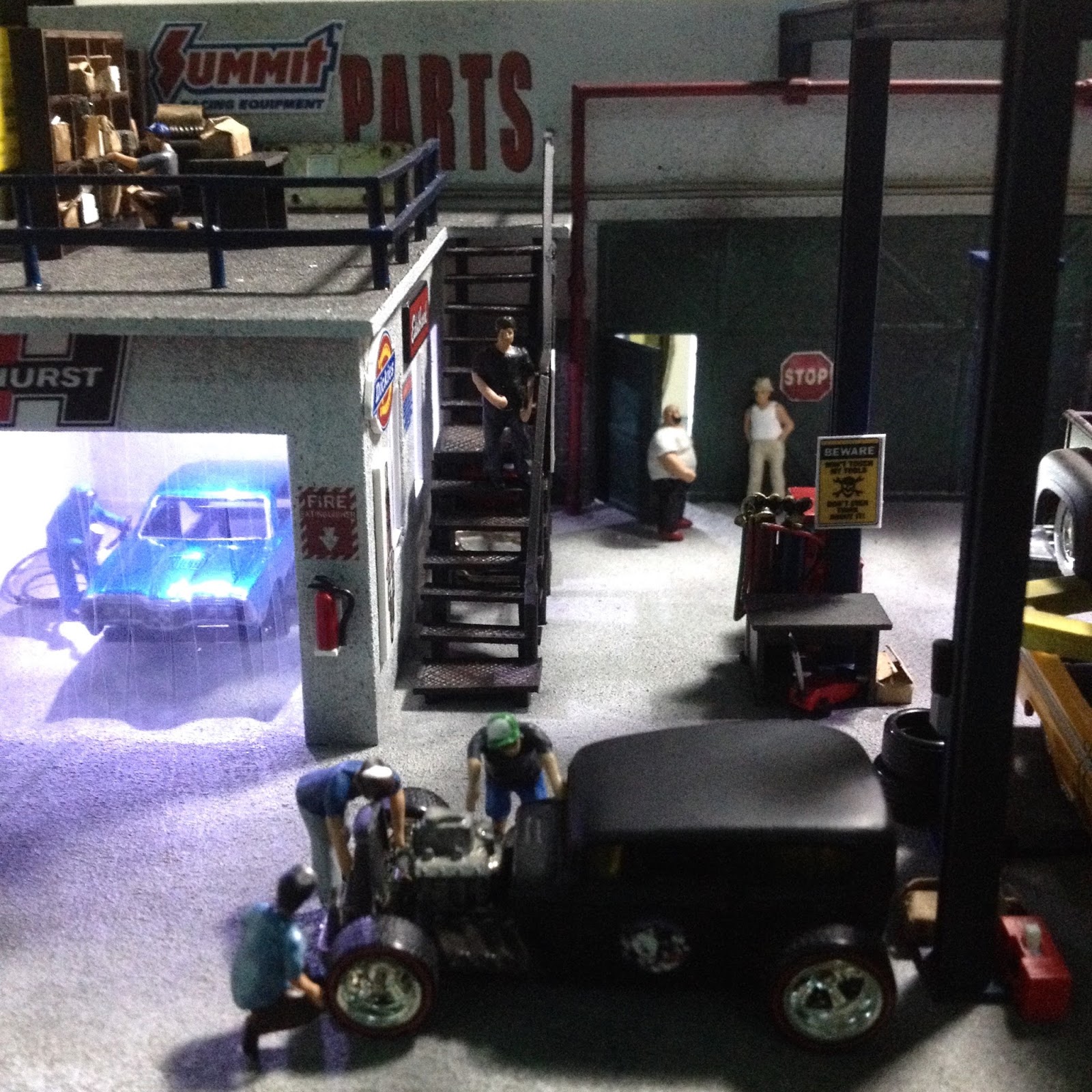 hot wheels garage diorama