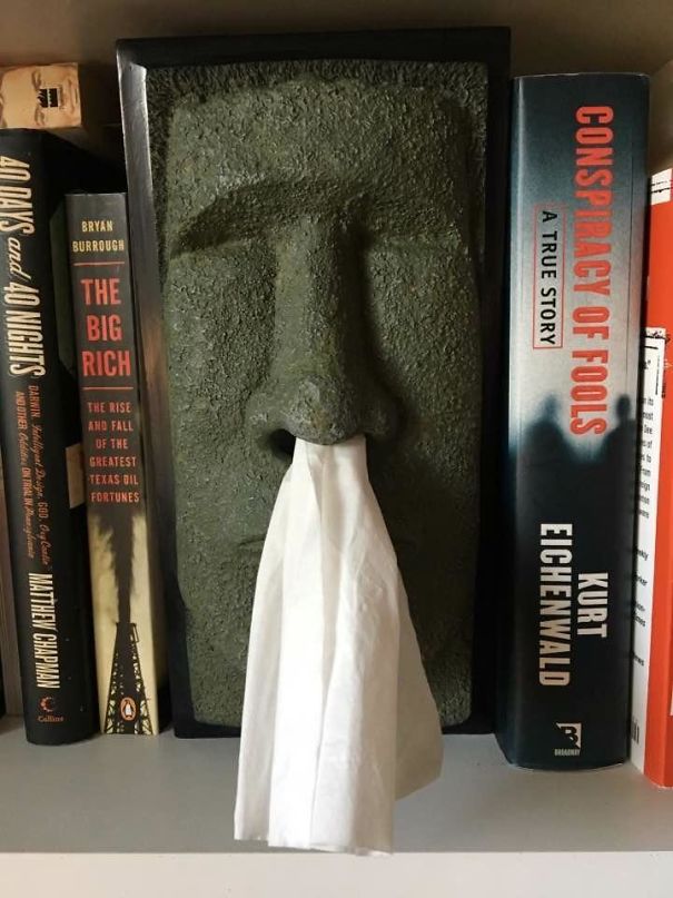 earinna Easter Island Head Tissue Box