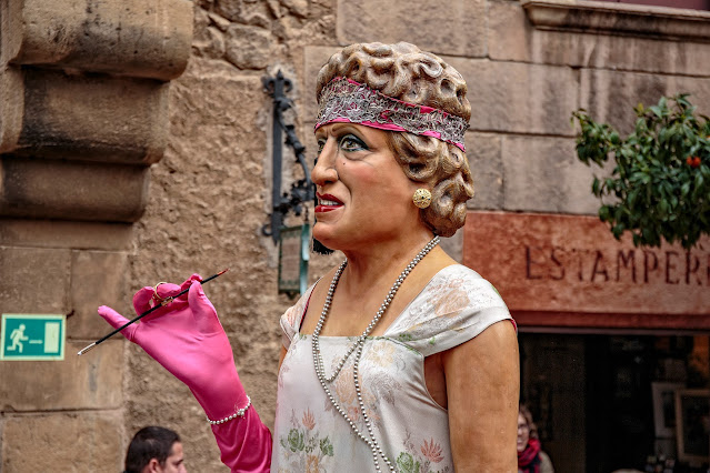 Шествие Гигантов в Испанской деревне, Барселона (Diada Gegants Poble Espanyol Barcelona)