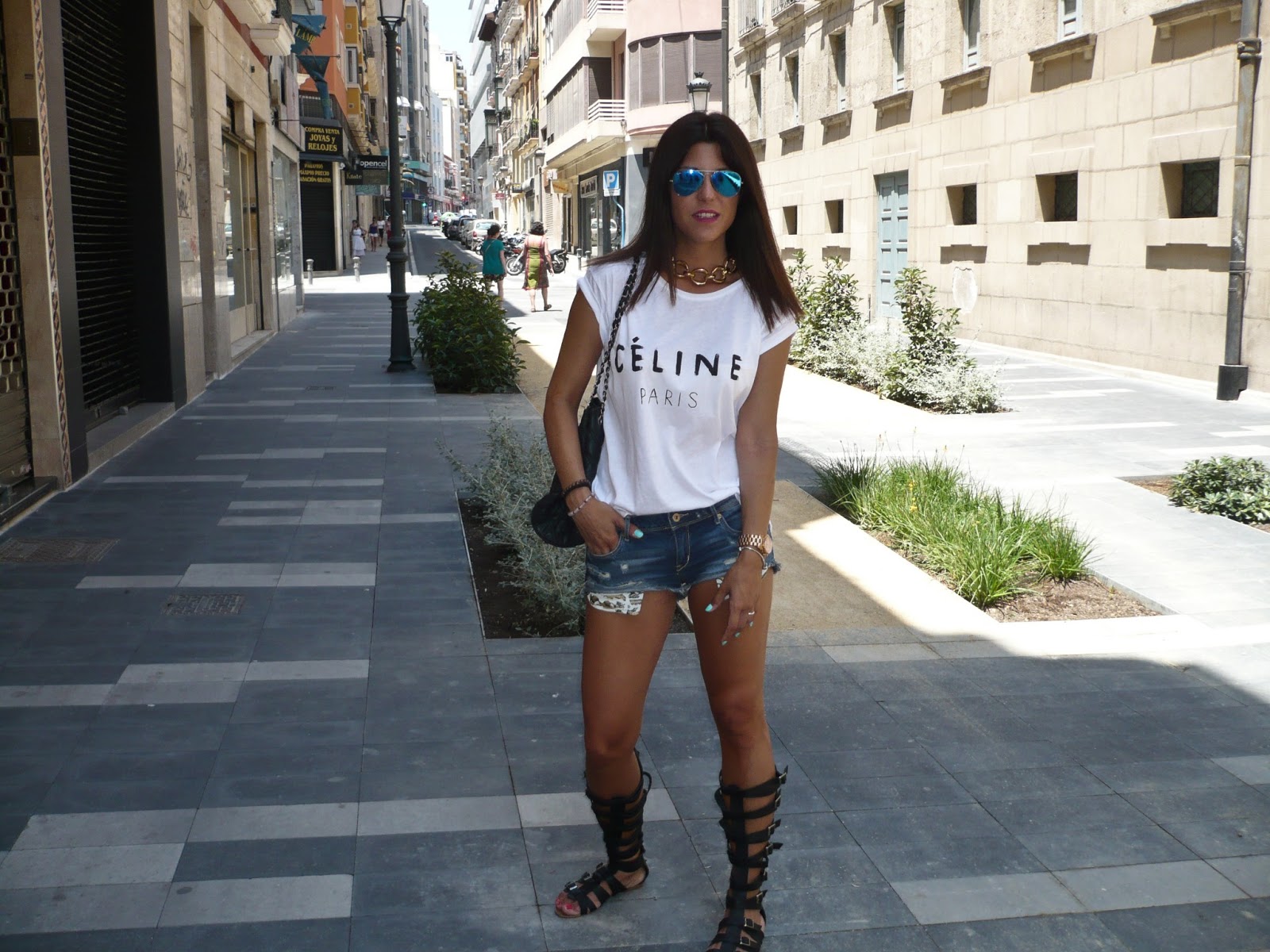 Cèline with Roman Sandals - Fashion Avenue