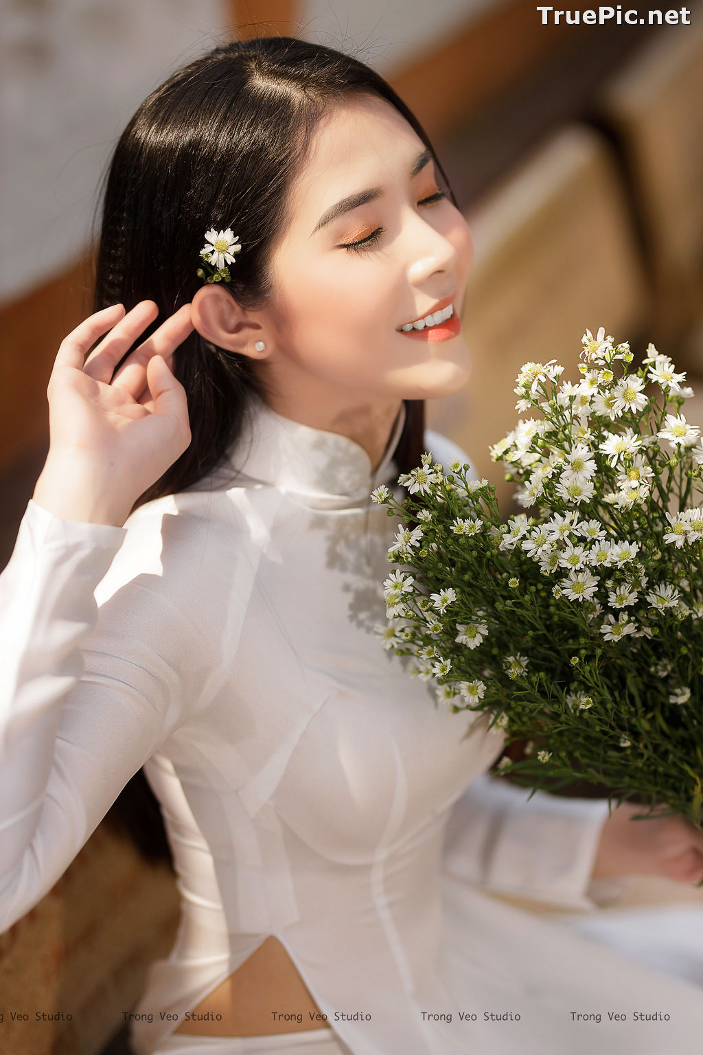 Image The Beauty of Vietnamese Girls with Traditional Dress (Ao Dai) #2 - TruePic.net - Picture-12
