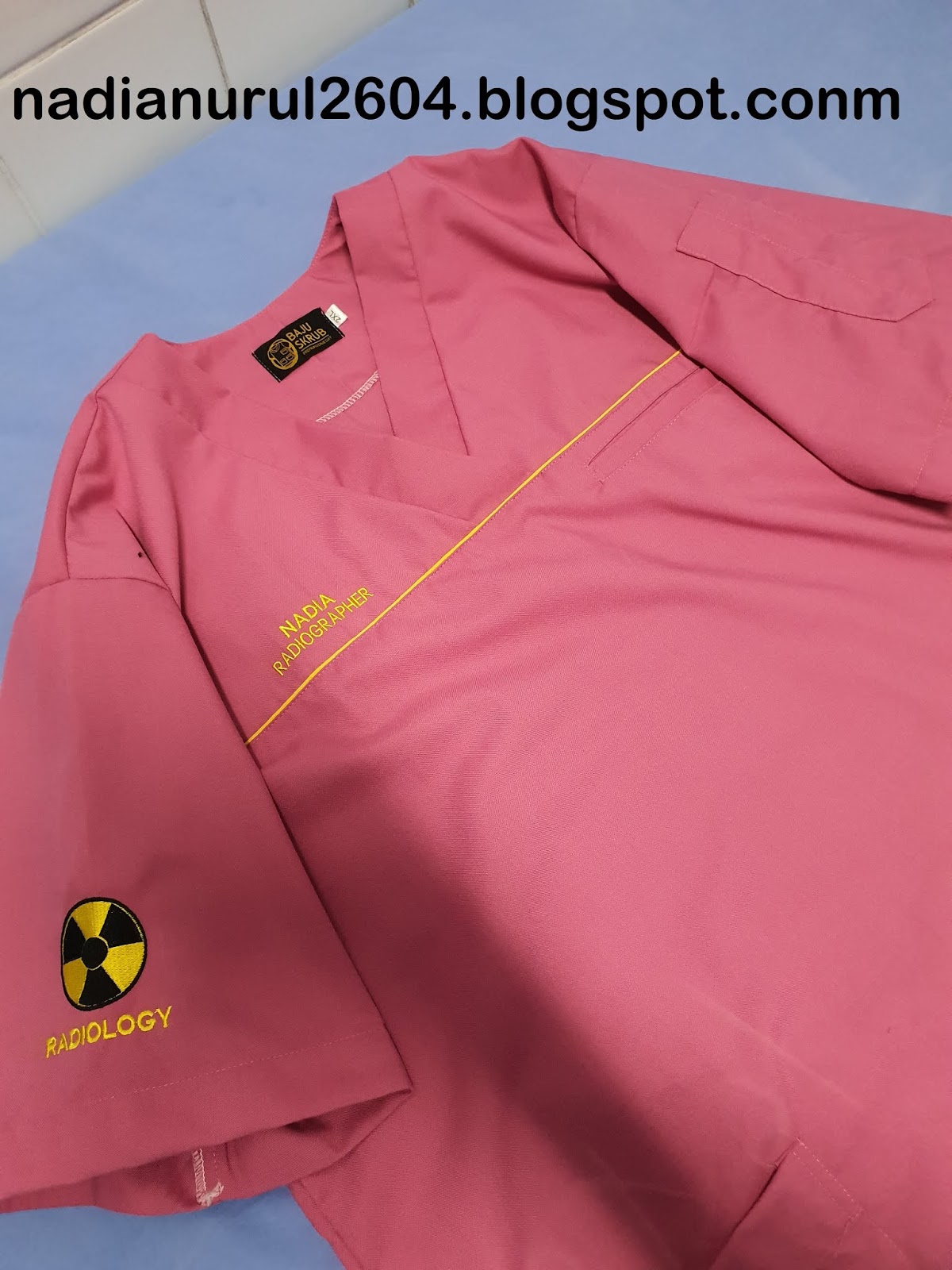Lady Nadia Malaysian Blogger Baju Skrub Baruku Warna Pink
