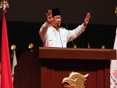 Penggalangan Dana Dari Jual Kaos Bentuk Deklarasi Prabowo Capres
