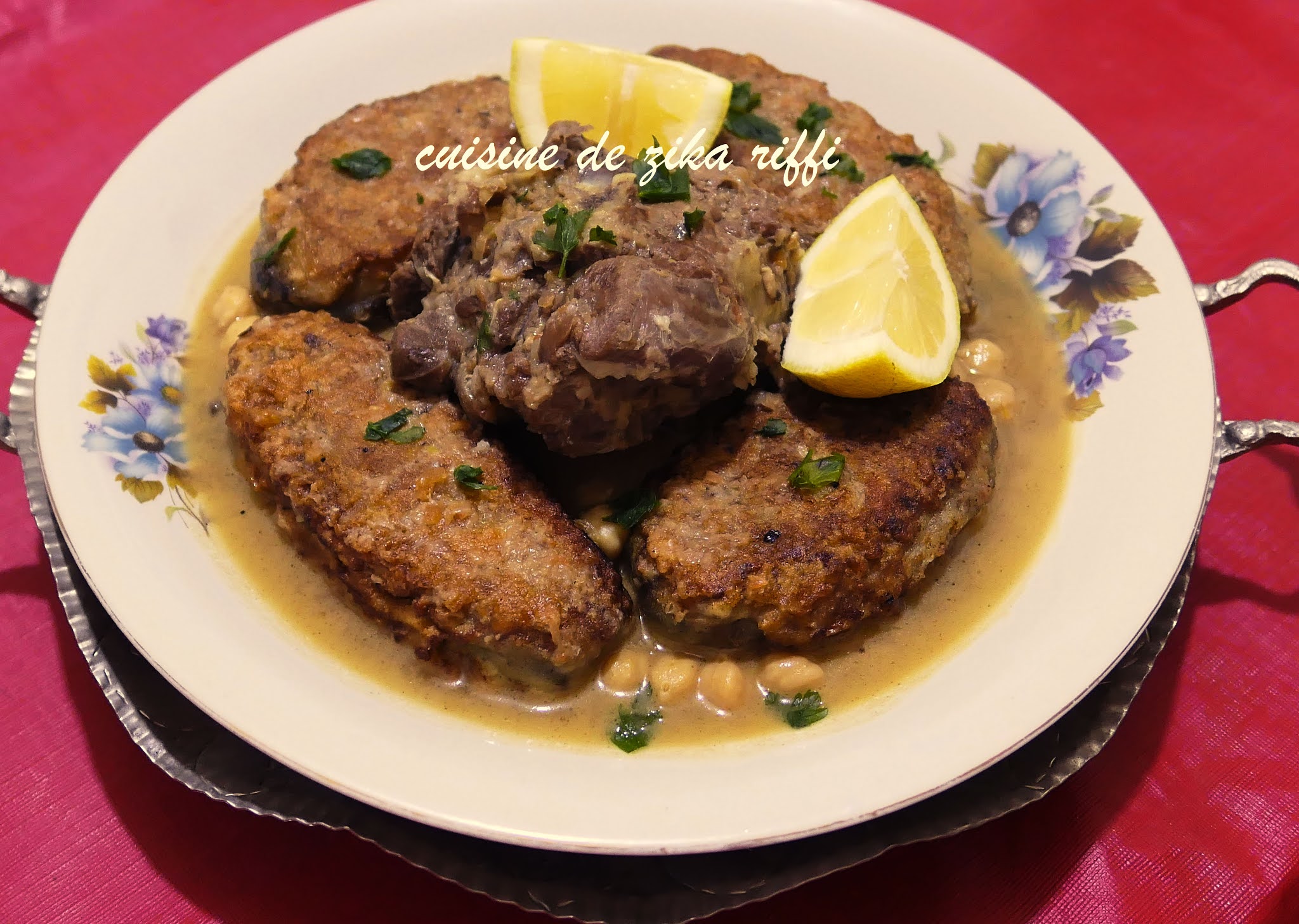 TAJINE D'AGNEAU AUX AUBERGINES FARCIES ET PANNÉES A LA SEMOULE EN SAUCE