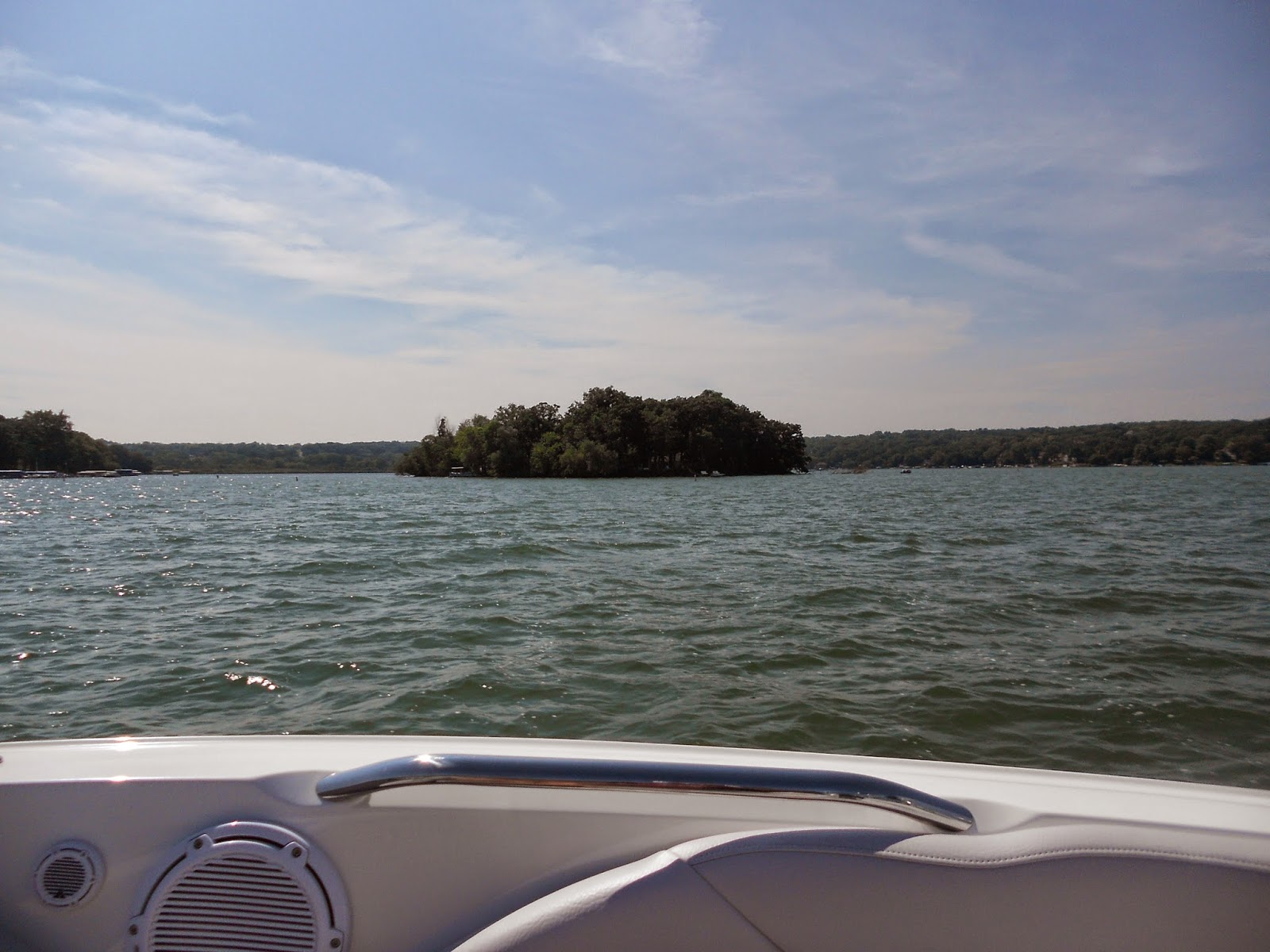 SkyBlueSounds Lake Pewaukee in Wisconsin