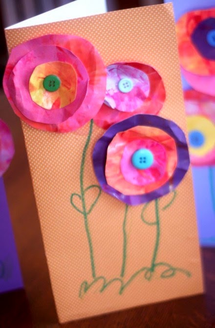 http://scrapbooking.craftgossip.com/mothers-day-gift-idea-flower-cards-made-by-kids/2013/05/09/