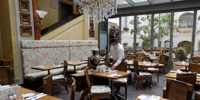  Κορωνοϊός-Τσεχία: Μόλις χαλάρωσαν τα μέτρα αυξήθηκαν τα κρούσματα   