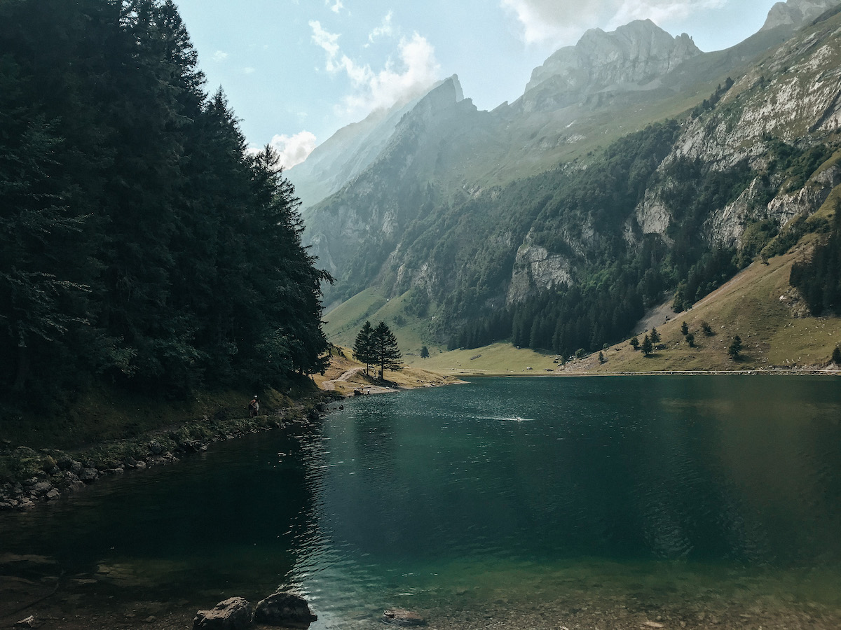 Alpstein Appenzeller Land schönste Wanderung Schweiz Höhenbergweg Äscher Wildkirchli Schäfler Grat Mesmer Seealpsee Aescher