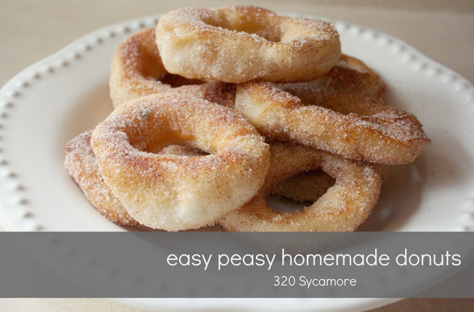http://1.bp.blogspot.com/-U-To8F74lT0/UEAfaVfkMHI/AAAAAAAAXQM/sH6XkaULgps/s1600/easy+donut+recipe.jpg