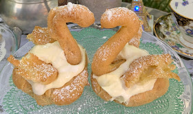 Cream Puffs (Swans)