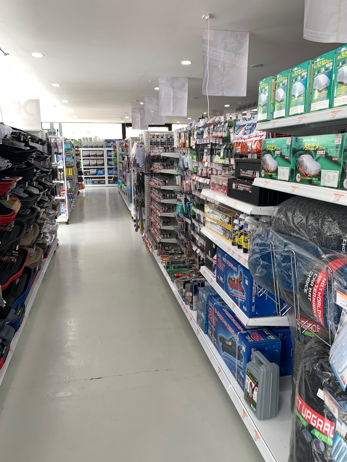 KLにあるオートバックス Autobacs / Bike World Old Klang Road ≪マレーシア生活≫～ Malaysia