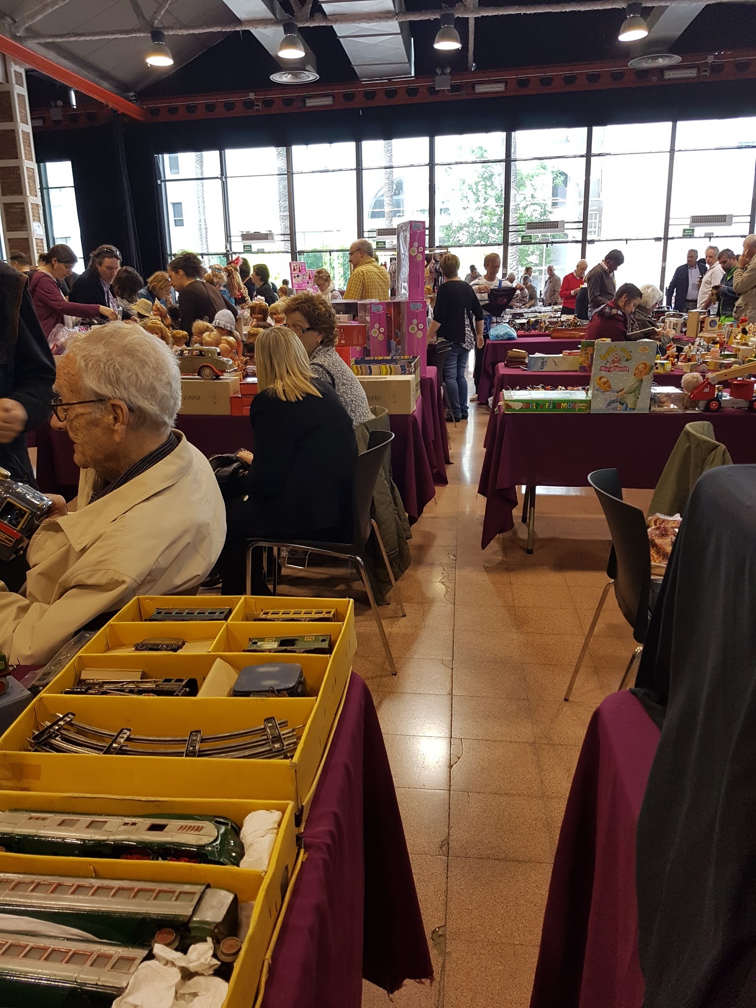 TRES ERAN TRES (Las kekas de Elena) Cotxeres Sants 2018