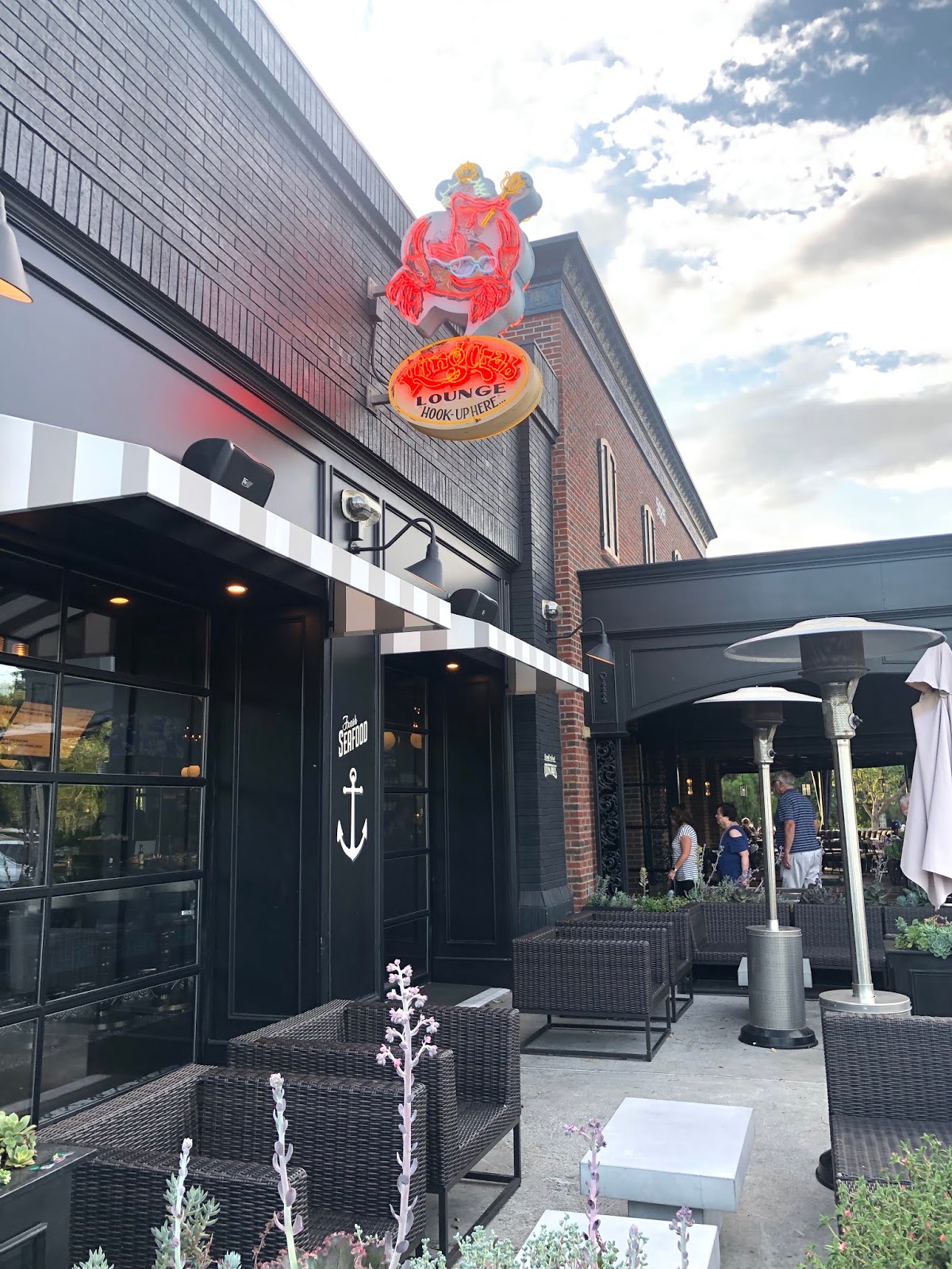 GREAT EATS HAWAII KINGS FISH HOUSE CARLSBAD, CA