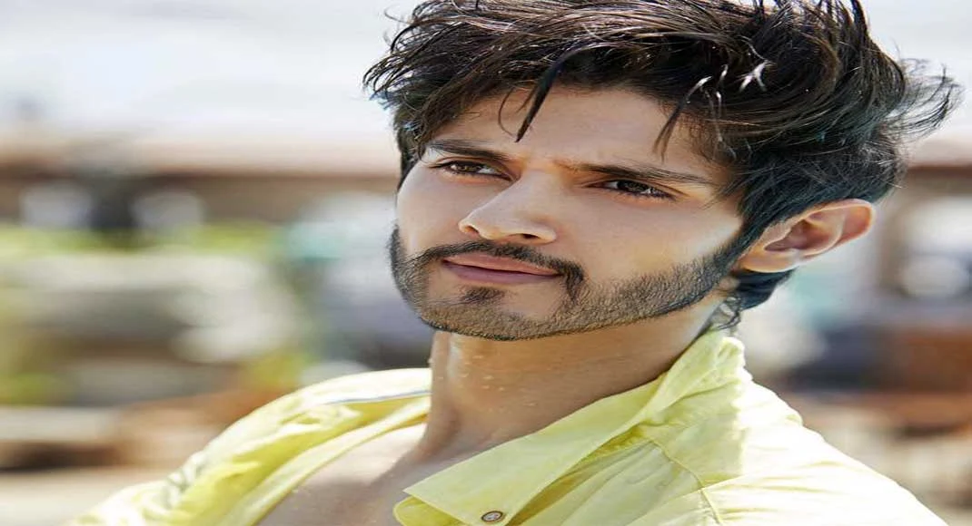 Student Of The Year 2 Antagonist Aditya Seal Finds 'Grey Characters Very  Interesting'