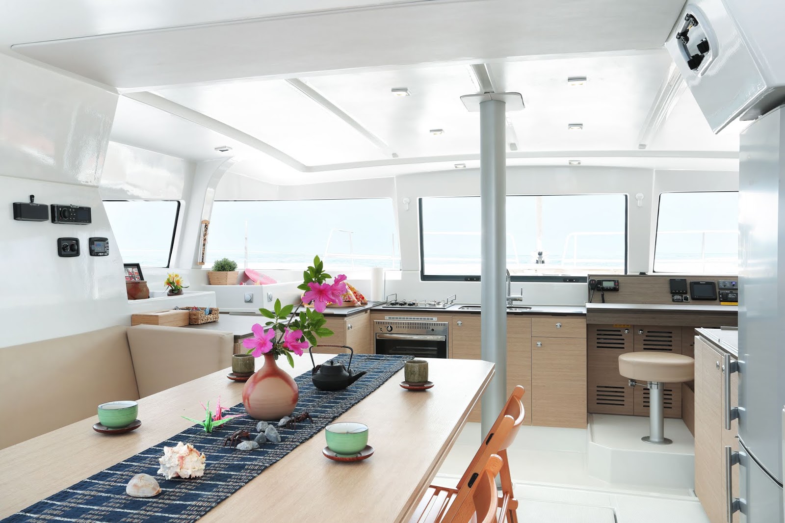 yacht rental japan