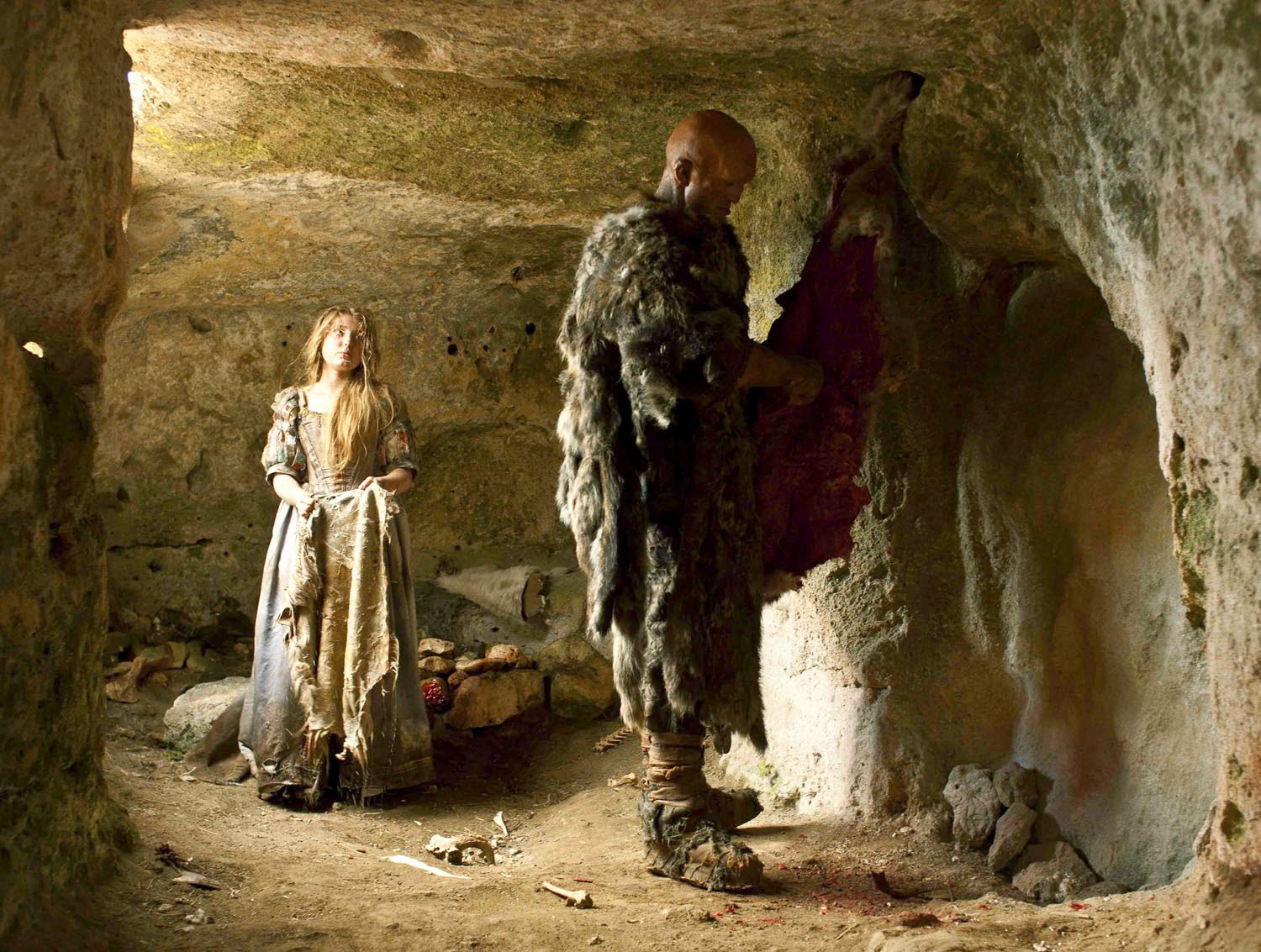 IL FILMANIACO IL RACCONTO DEI RACCONTI. L'OSSESSIONE E IL MOSTRUOSO IL FILMANIACO IL RACCONTO DEI RACCONTI. L'OSSESSIONE E IL MOSTRUOSO