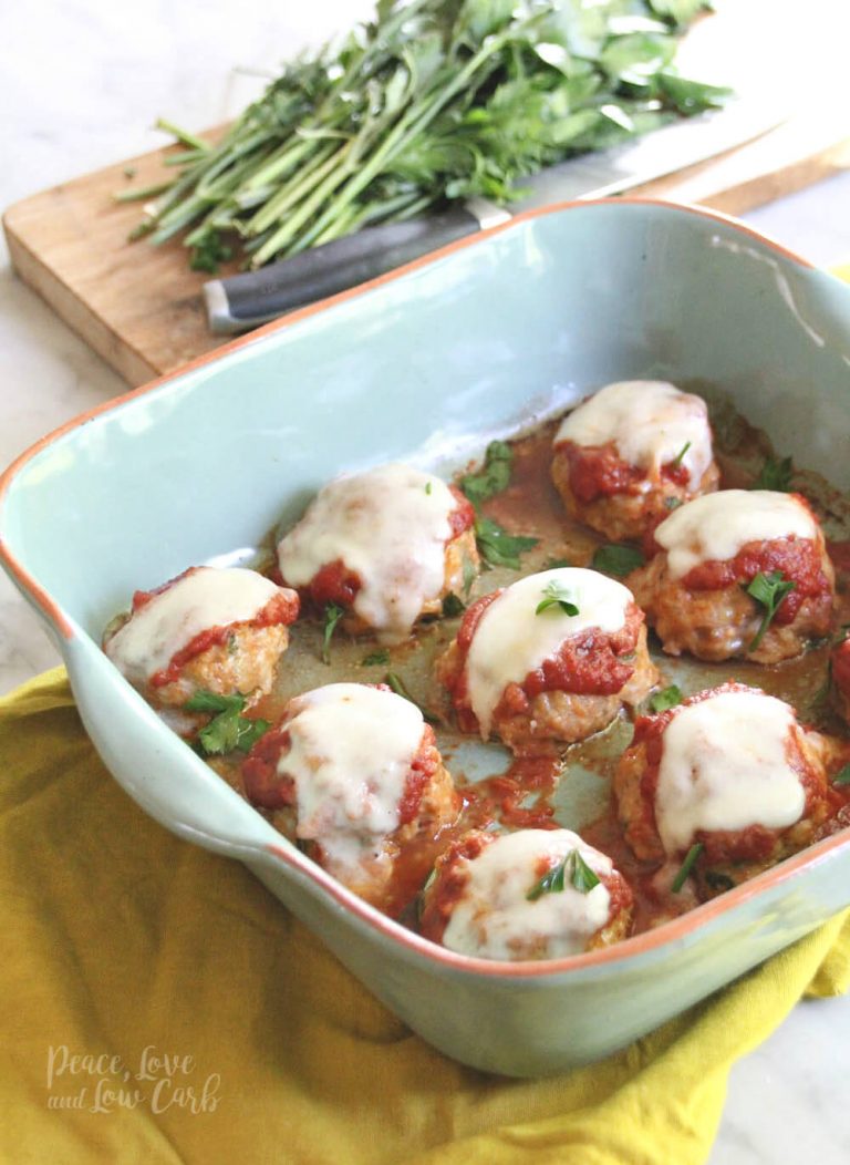 LOW CARB CHICKEN PARMESAN MEATBALLS