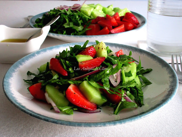 Ensalada De Espinacas Con Fresas Y Pepino
