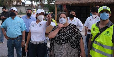 Constatan Laura Ferández y Marisol Vanegas daños del huracán “Zeta” y supervisan trabajos de limpieza