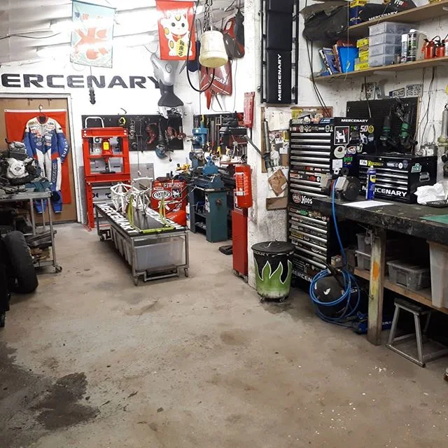 The workshop empty and (fairly) clean for the first time in about four or five years.