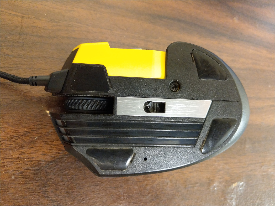 滑鼠 更換按鍵、拆解 海盜船 Corsair SCIMITAR PRO RGB 滑鼠 拆解 (Mouse disassembly)