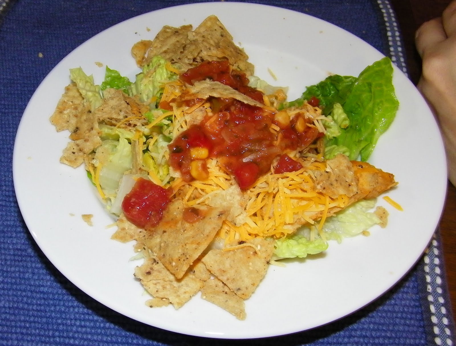 Costco Cuisine Chicken Taco Salad With Tostitos Garlic and Black Bean