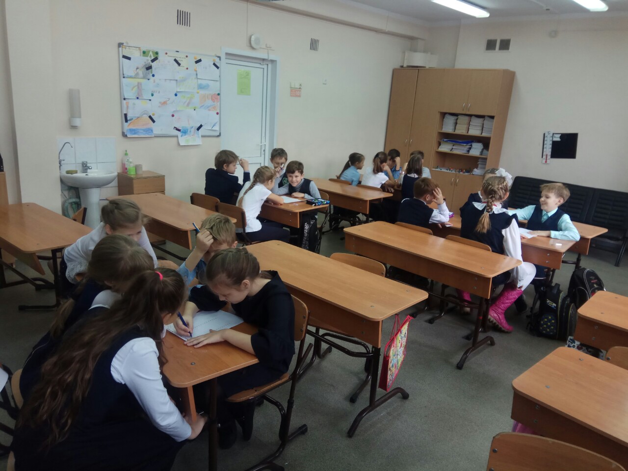 5 з класс картинки. аватарка 3 б класс. 6 з класс. 6 з класс школа 1519. аватарка для класса.