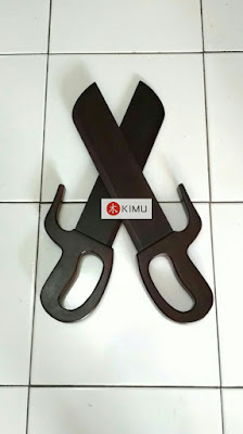 KIMU Bart Cham Dao atau Golok Kembar Wingchun KIMU Bart Cham Dao atau Golok Kembar Wingchun