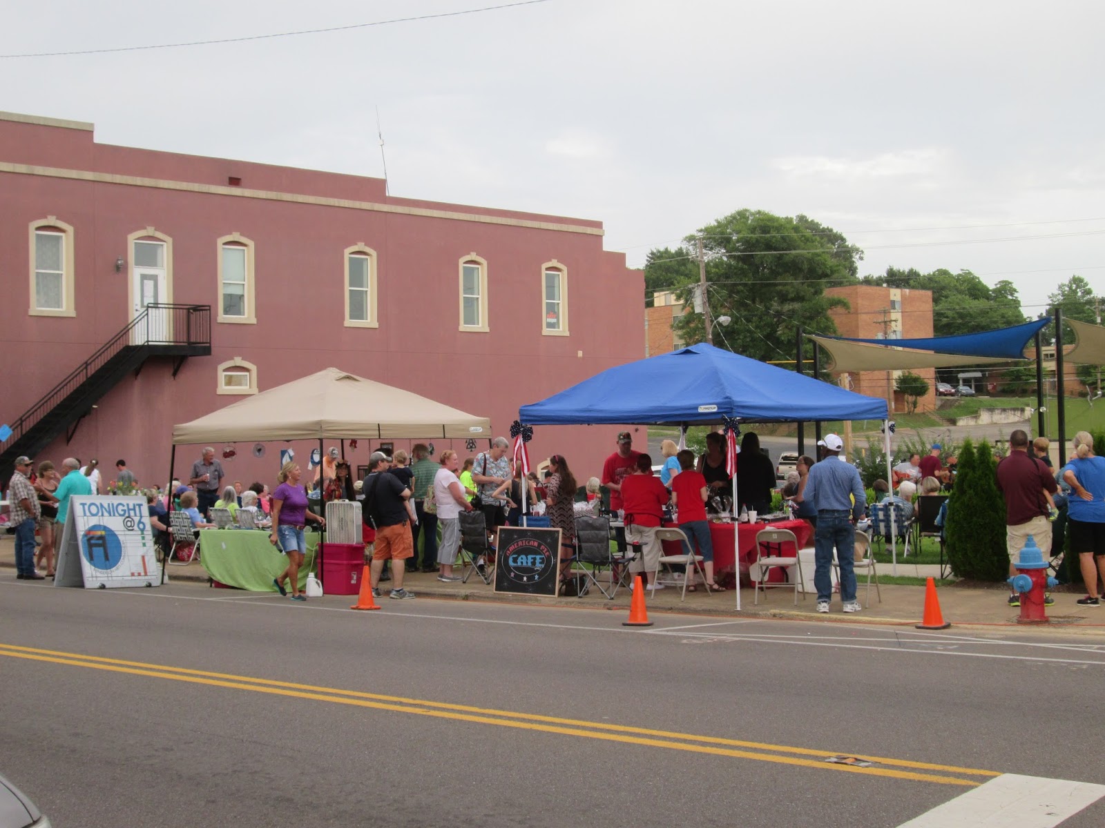 Tennessee Music Highway Henderson Arts in the Alley on The Tennessee