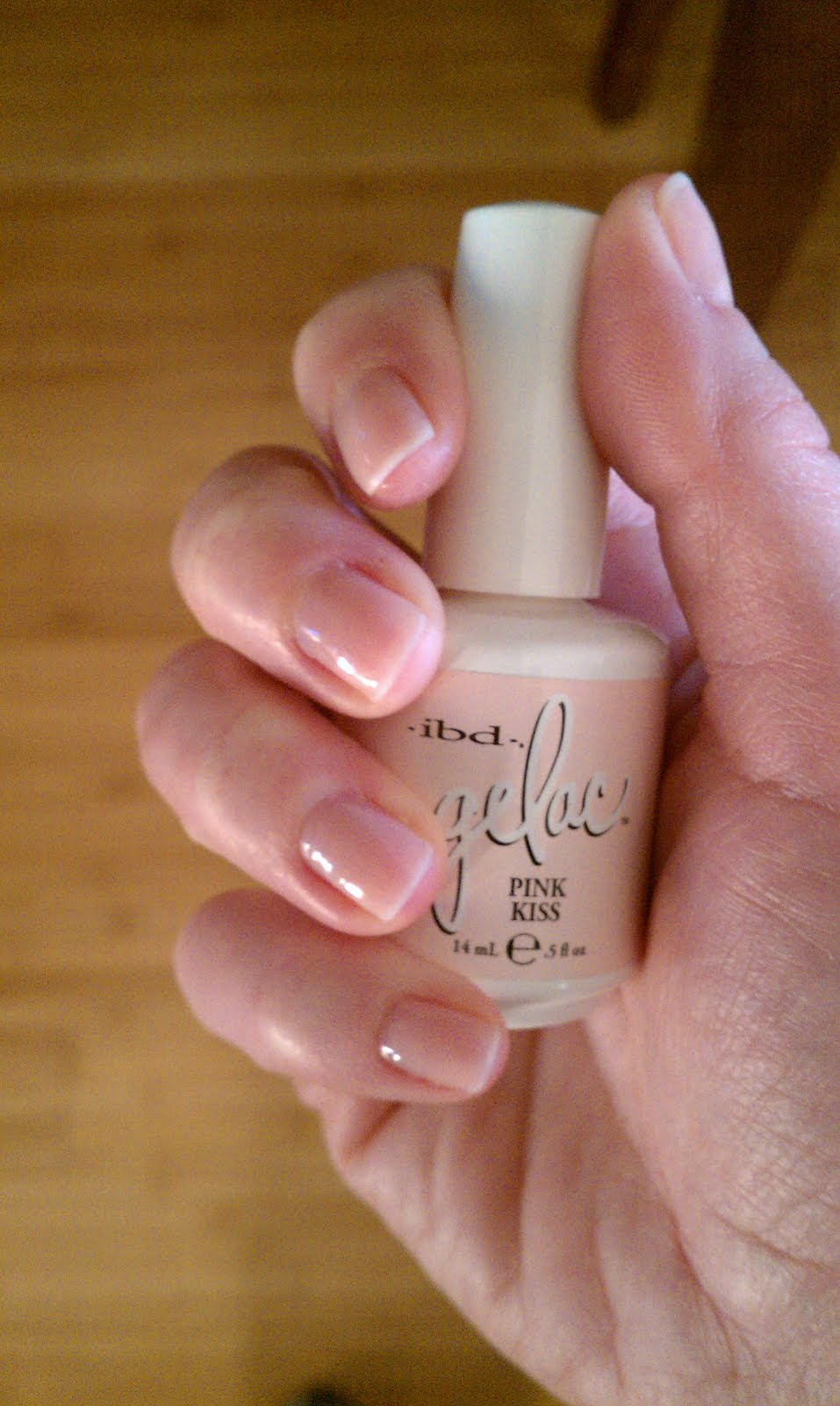 Lipgloss Break Gelac vs. Shellac