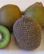 http://www.ravelry.com/patterns/library/kiwifruit-kiwi