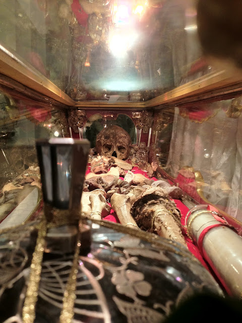 Τα λείψανα του Αγίου Θεοδώρου του Τήρωνος στο Brindisi της Ιταλίας.