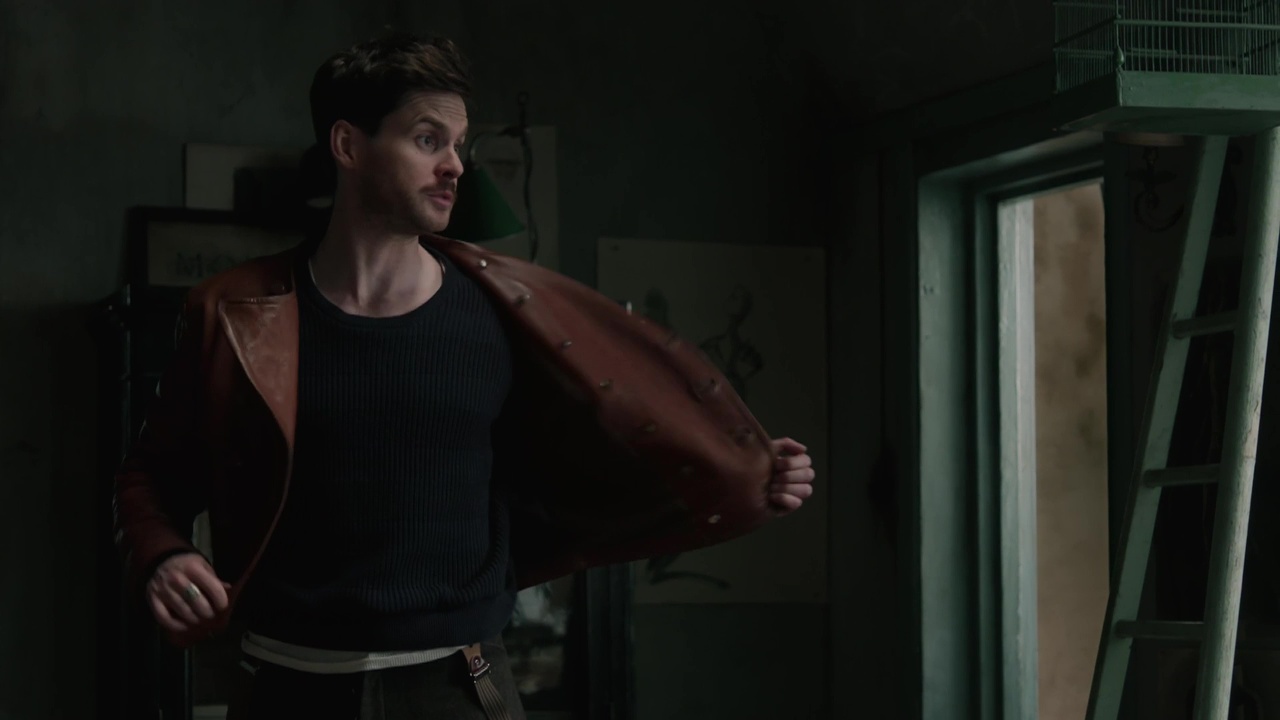 ausCAPS: Tom Riley nude in The Collection 1-01 "The Deal"