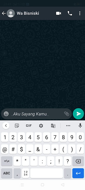 Cara Desain Tulisan Chat Miring di WhatsApp Cara Desain Tulisan Chat Miring di WhatsApp