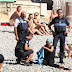 Poker Online - Polisi Memaksa Muslimah Lepas Burkini saat Liburan di Pantai. Bukti Prancis Makin Rasis kepada Islam!