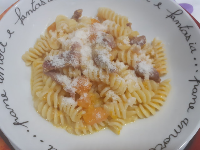 FUSILLI ZUCCA e PROSCIUTTO !!