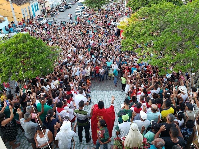 Confira os melhores momentos da festa da Padroeira de Macajuba "Santa Luzia"