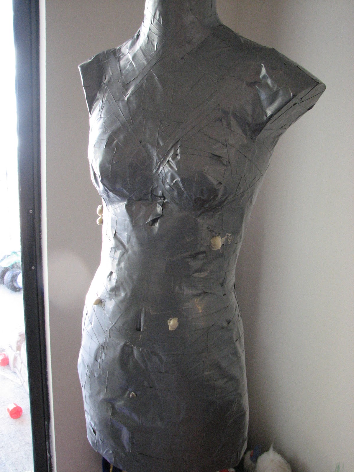 Crafting Therapy: DIY Dress Form!