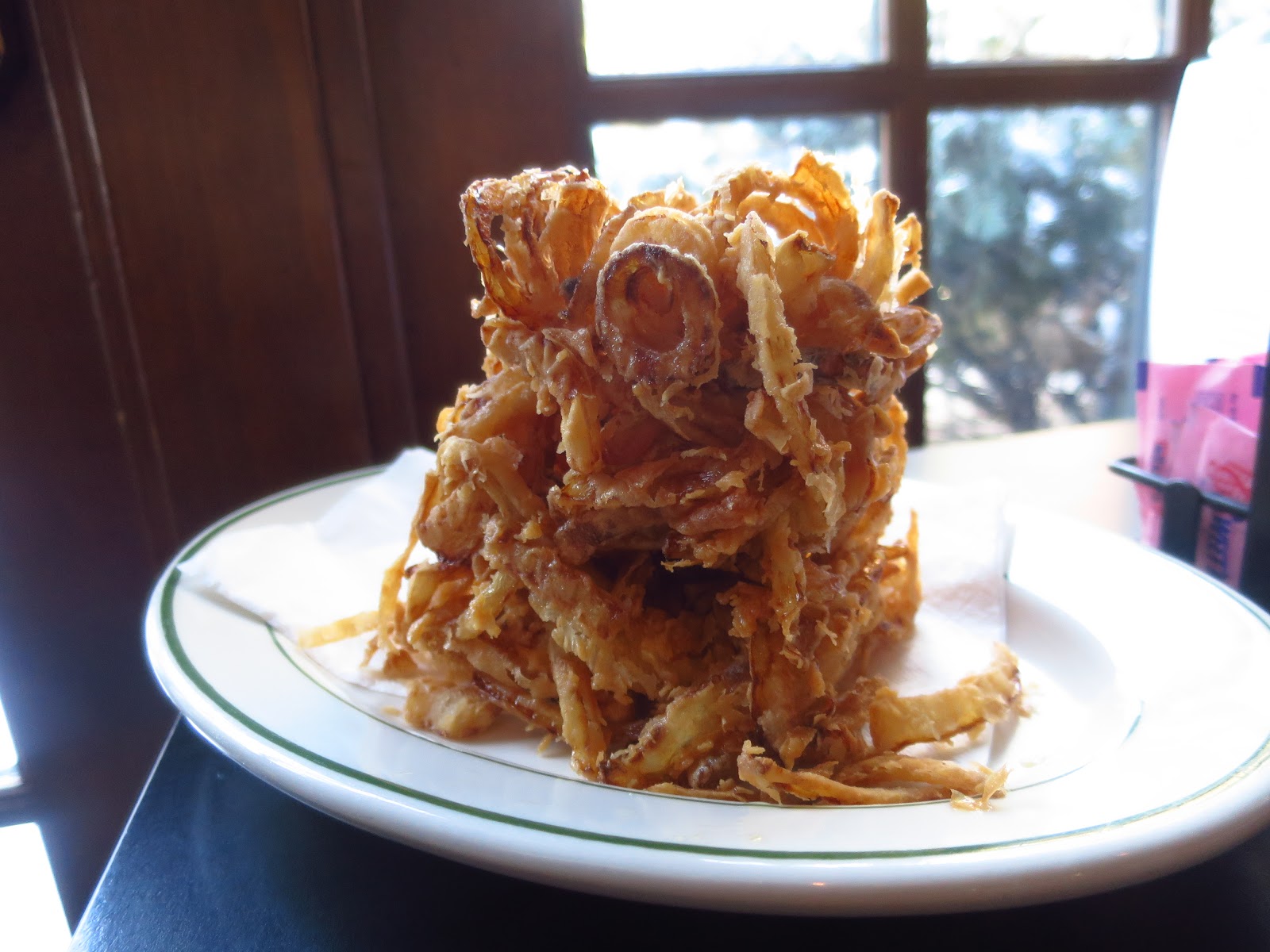 Smokin' Chokin' and Chowing with the King Hackney's on Harms