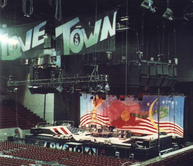 lovetown tour u2