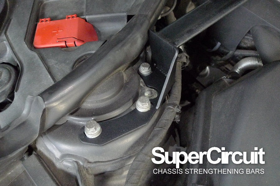 SUPERCIRCUIT CHASSIS STRENGTHENING BARS BMW F30 320i LCI Front Strut Bar