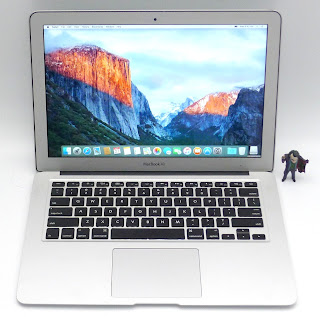 MacBook Air Core i5 (13-inch, Mid 2011)