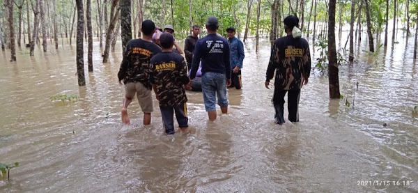 Sering Diledek Suka Dangdutan, Banser Buktikan Hadir ke Lokasi Bencana untuk Membantu Warga