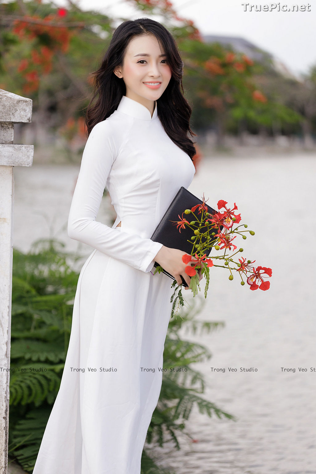 Image The Beauty of Vietnamese Girls with Traditional Dress (Ao Dai) #3 - TruePic.net - Picture-36
