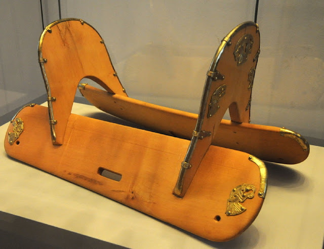 Реконструкция деревянной рамы седла. Музей археологии, Бонн. (Фото атвора)