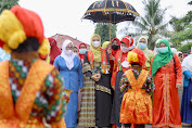Bunda PAUD Aceh Disambut Wis Meusirap dan Selawat Murid TK Pembina di Kutacane 