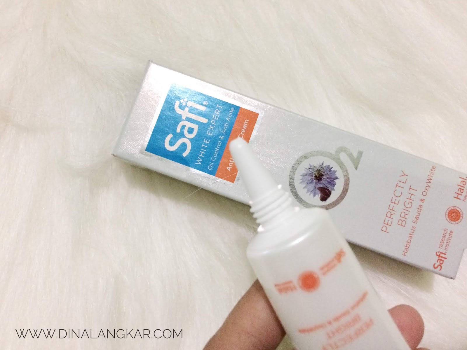 Dua Produk Safi Yang Ampuh Banget Mengatasi Jerawat Ku Beauty