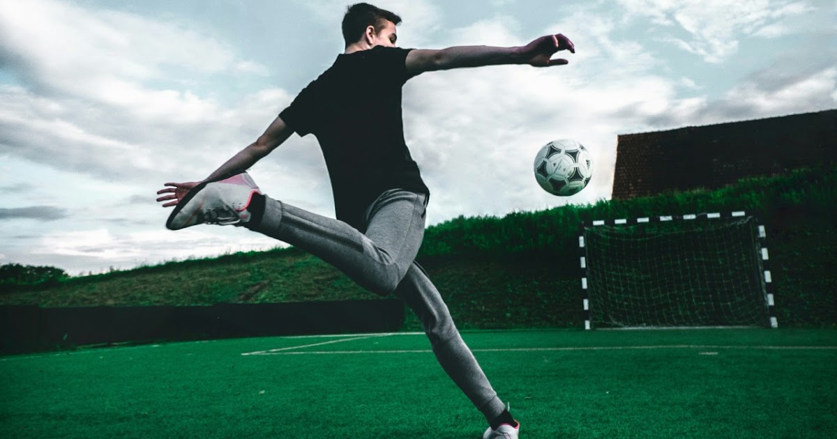 Essay outdoor games image